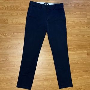 Banana Republic Men’s Aiden Chinos